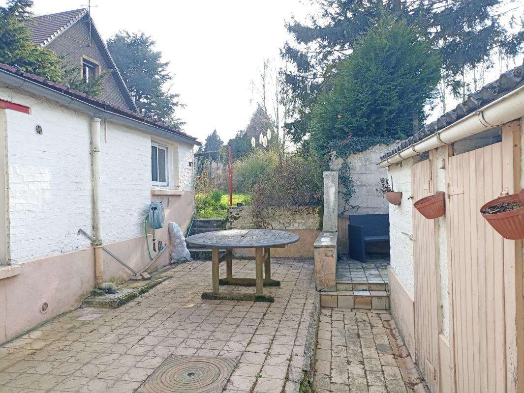 Maison 6 pièces / 102 m² / 94 000 EUR / SAINT-HILAIRE-LEZ-CAMBRAI - photo 3