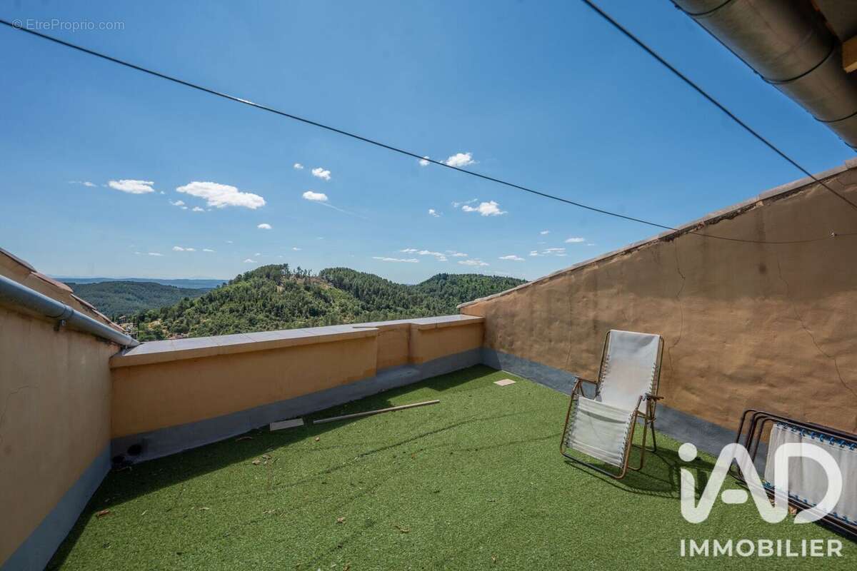 Maison 71 m² à Chassiers  - photo 2