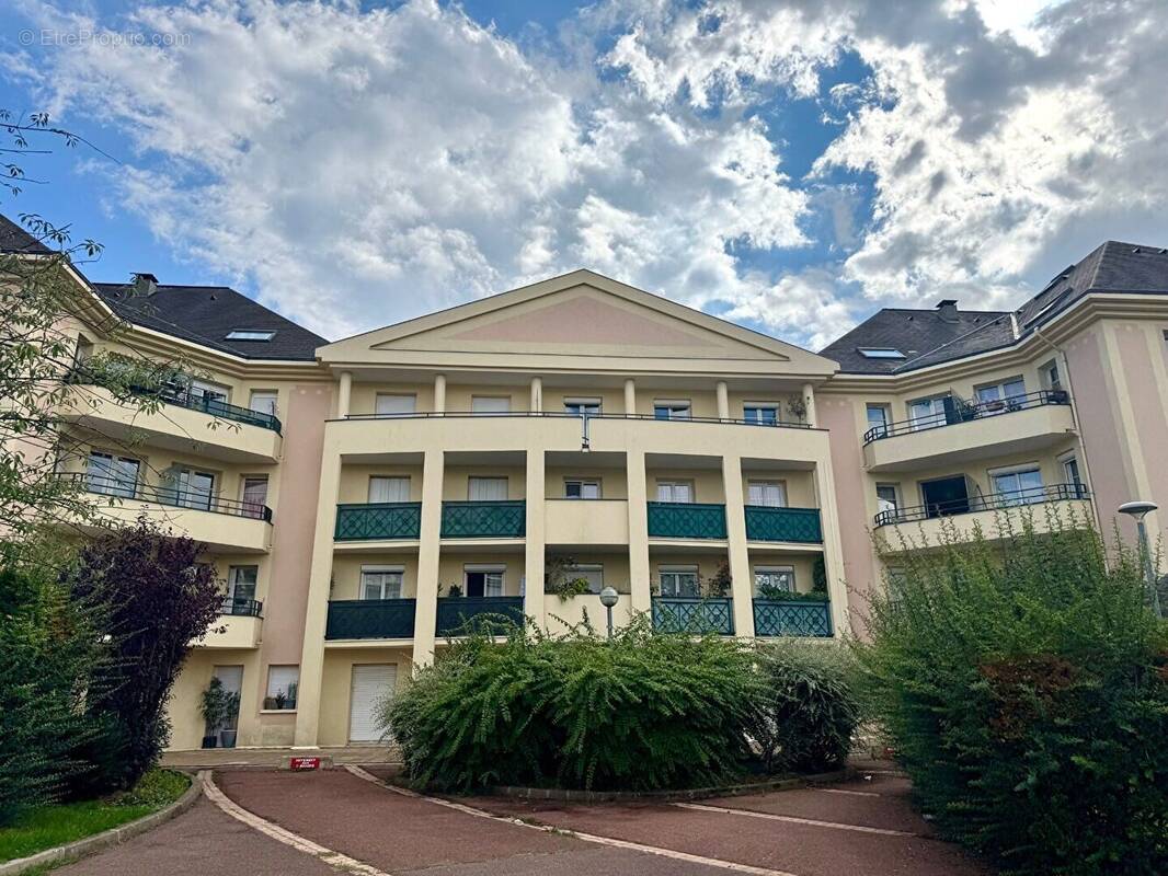 Appartement à VILLENEUVE-SAINT-GEORGES