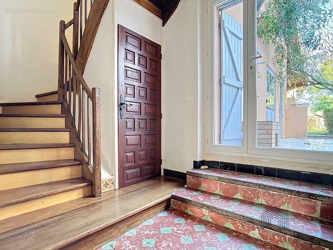 Maison à SAINT-SULPICE