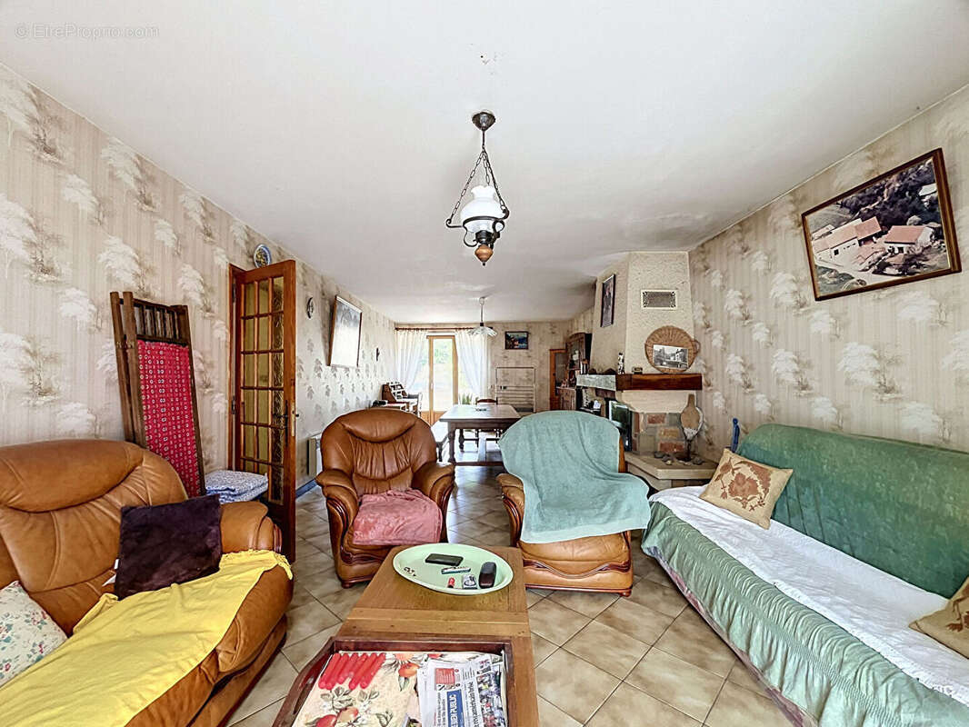 Maison Mouilleron 5 pièce(s) 158 m2 - photo 4