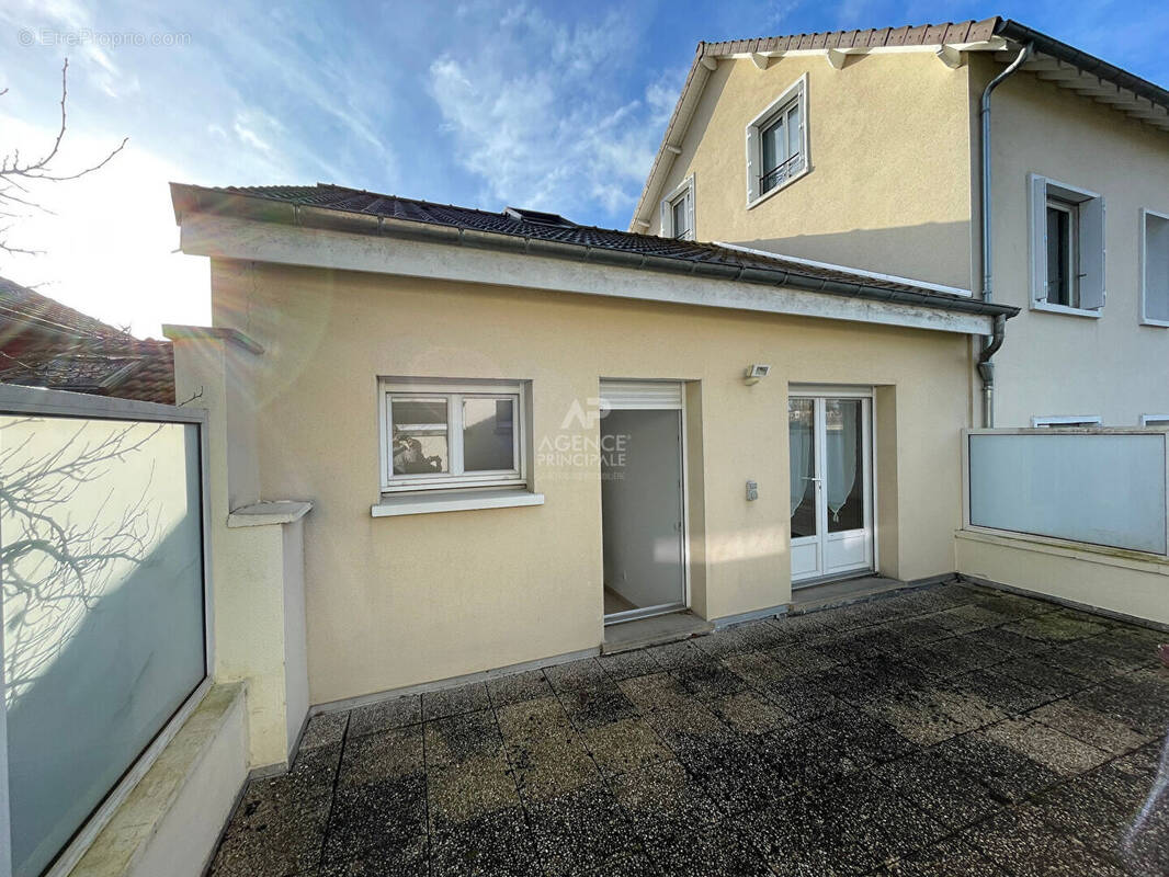 Appartement à CHAVILLE
