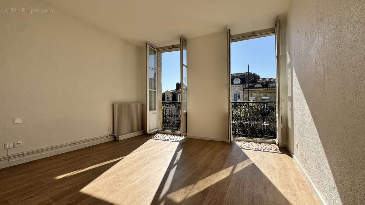Appartement à BORDEAUX