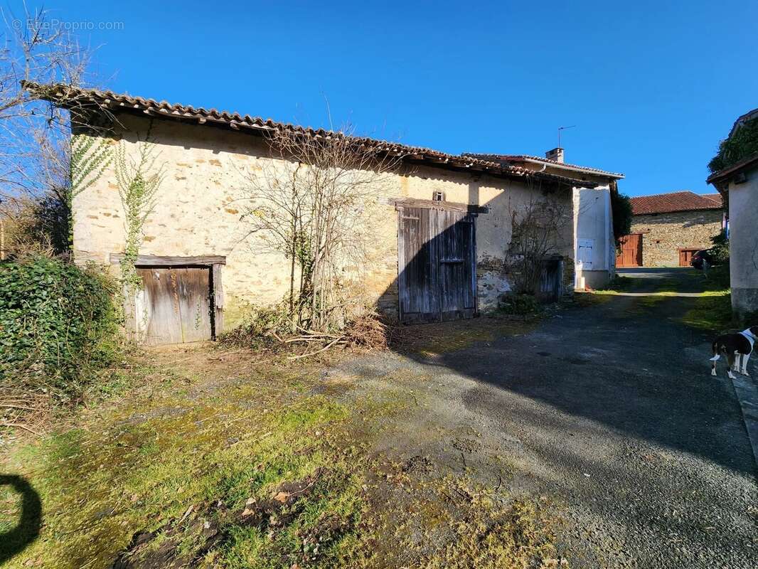 Appartement 74 m² à Champagnac-La-Riviere  - photo 3