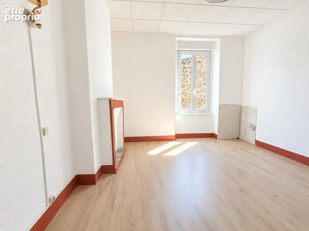 Appartement 11 pièces 375 m² à vendre à Saint-Ambroix (30500) - photo 3