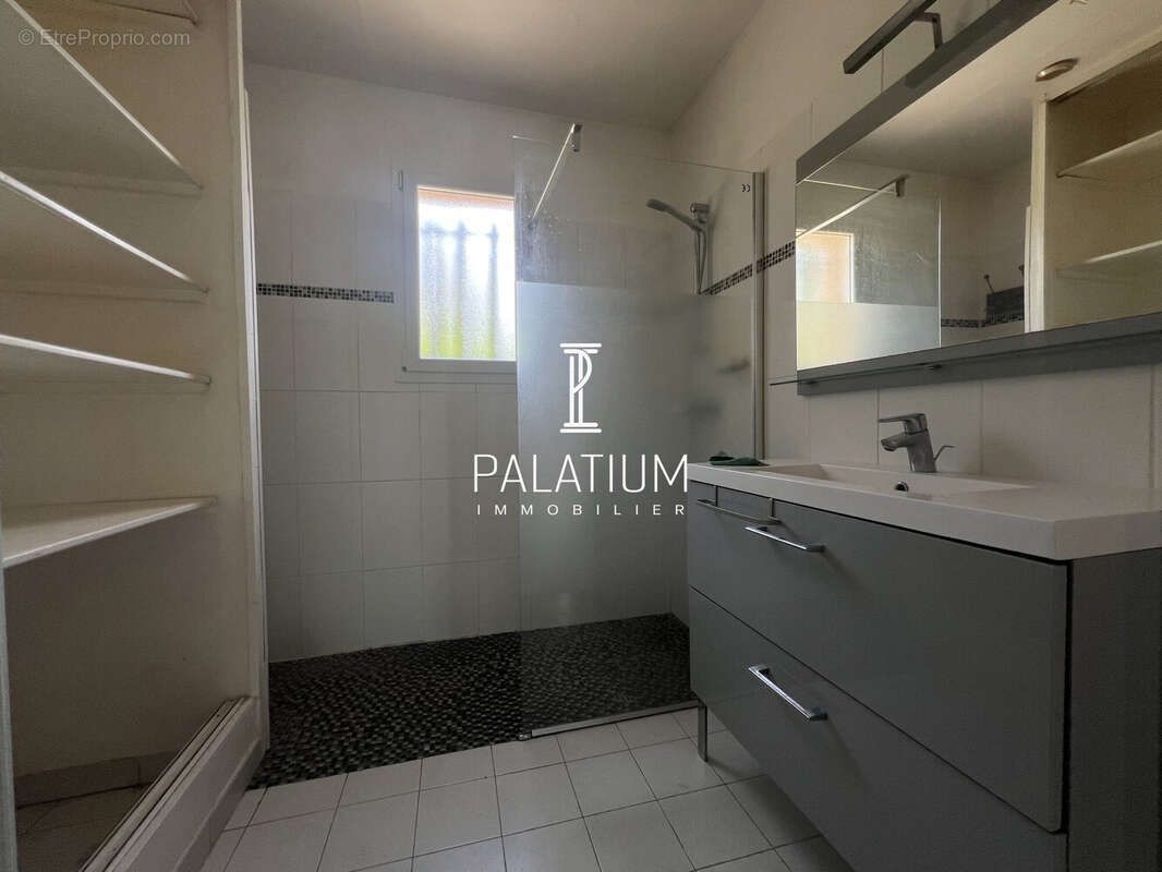 Maison à ESPARRON-DE-VERDON