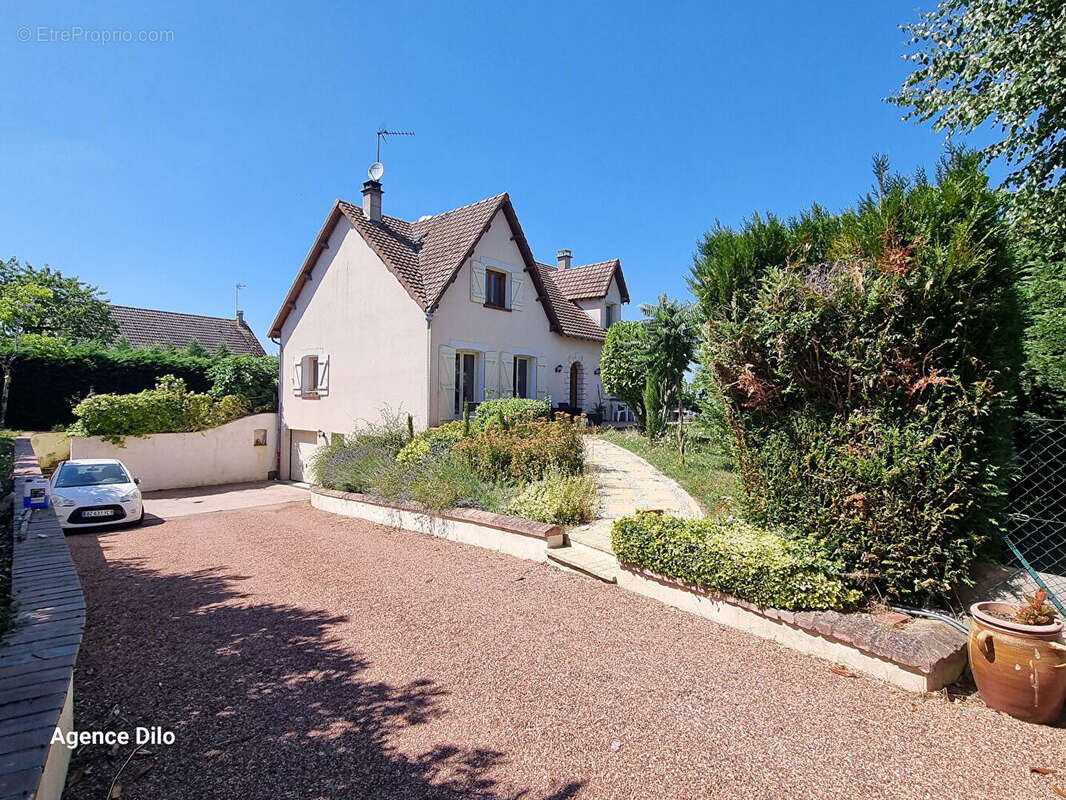Maison à SEIGNELAY
