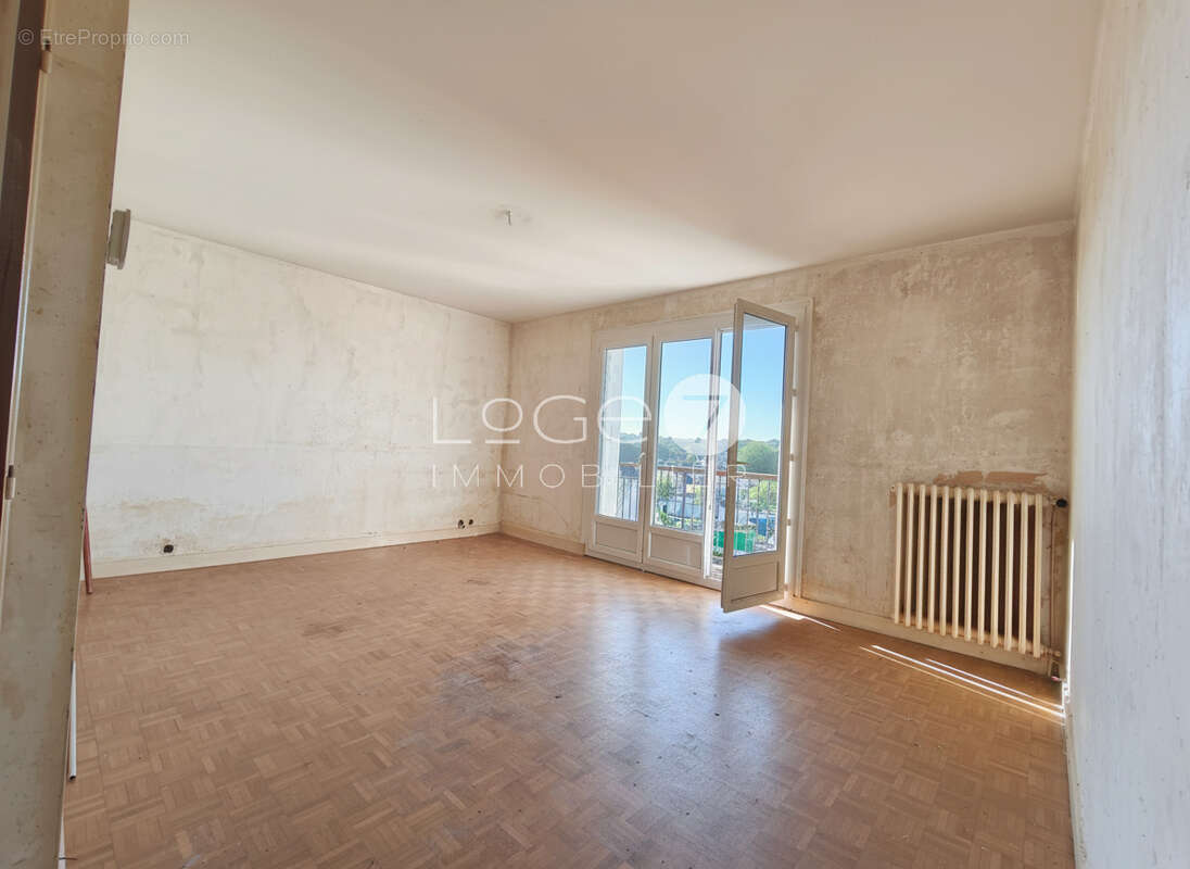 Appartement à QUIMPERLE