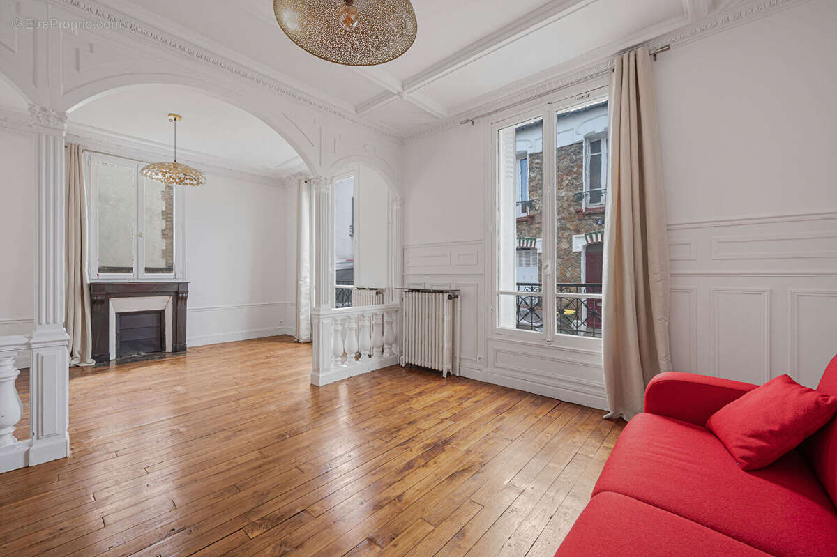 Maison de caractère en centre-ville - photo 8