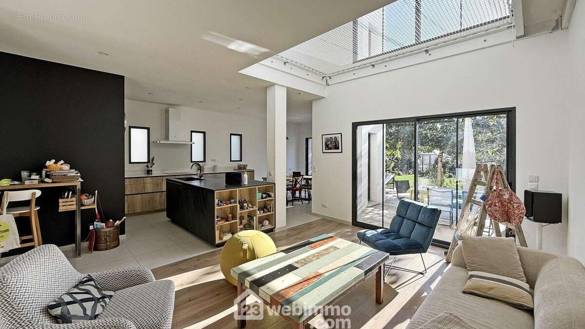 Maison à SAINT-MAUR-DES-FOSSES