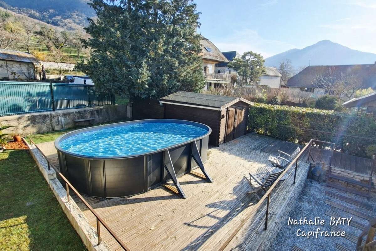 Belle opportunité à saisir - Maison familiale 174 m² – Vue dégagée, calme et potentiel rare à Gruffy - photo 13