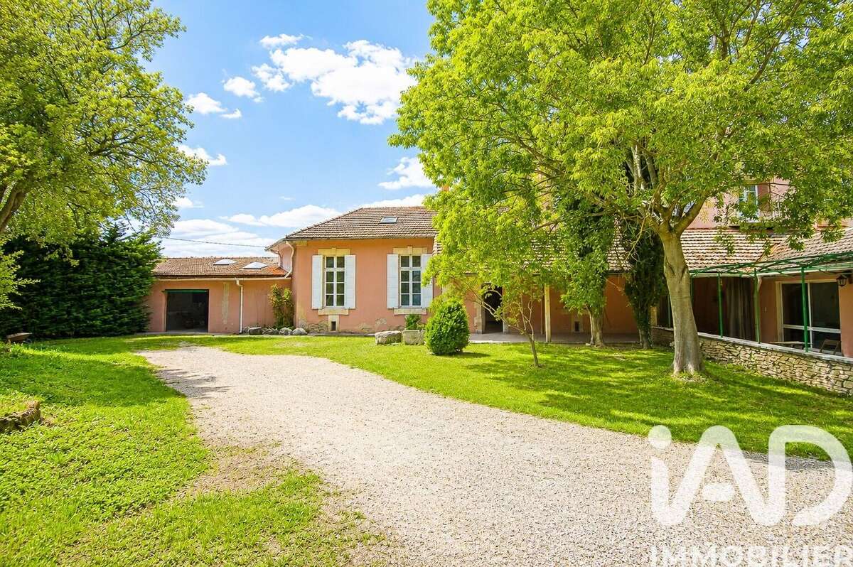 Maison 850 m² à Fontaine-De-Vaucluse  - photo 2