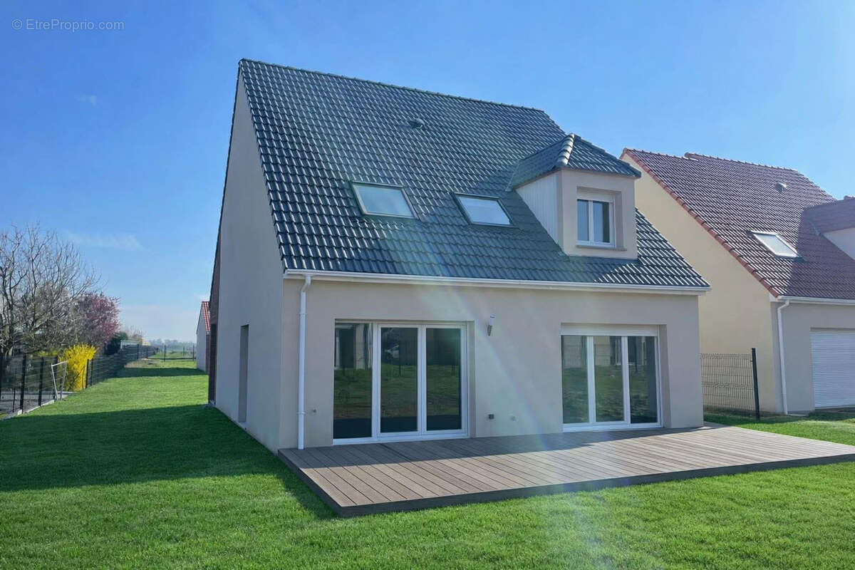 Maison à BREBIERES