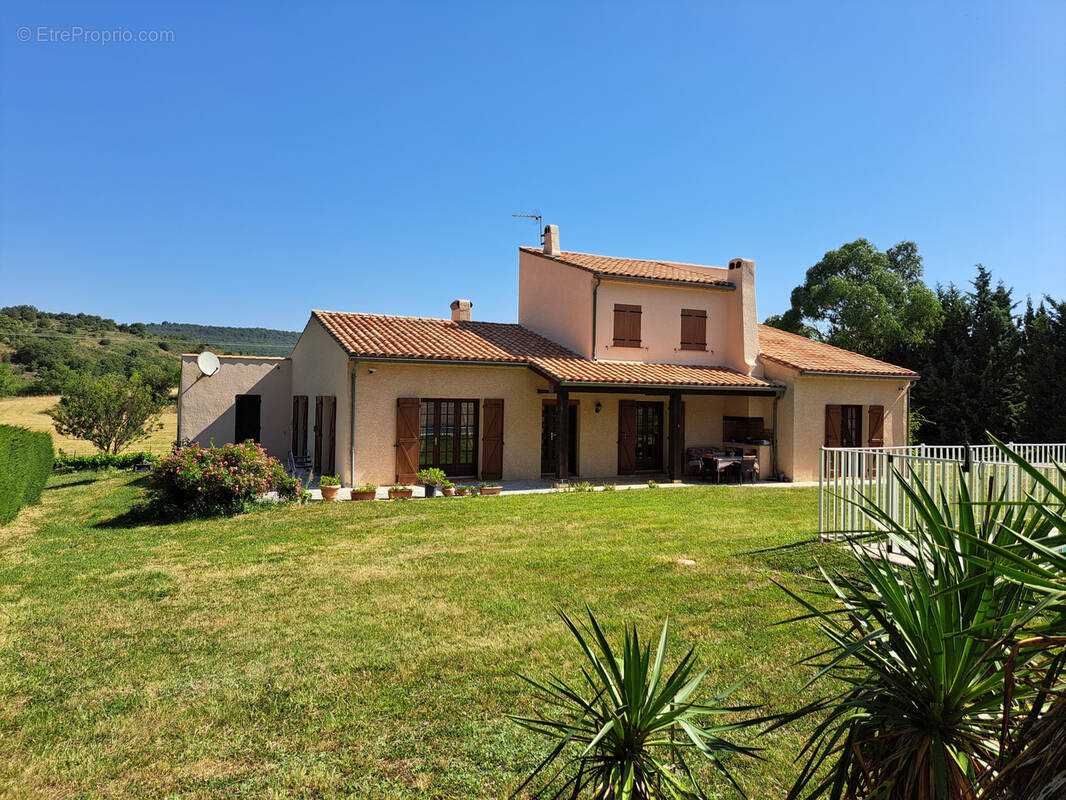 Maison à SAINT-JULIA-DE-BEC