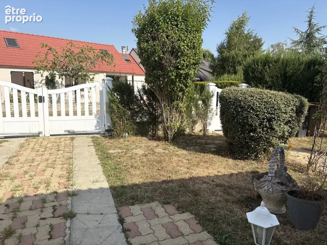 Maison 6 pièces 104 m² à vendre à Villeneuve-Le-Comte (77174) - photo 3
