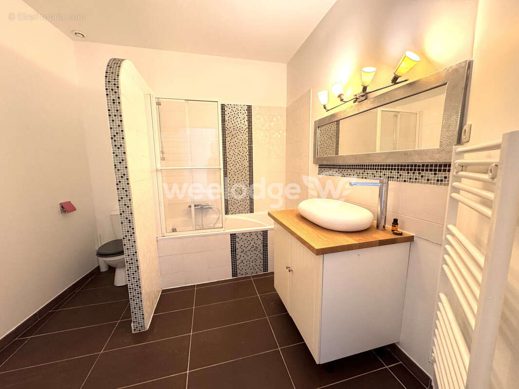 Maison à SAINT-CHAMAS