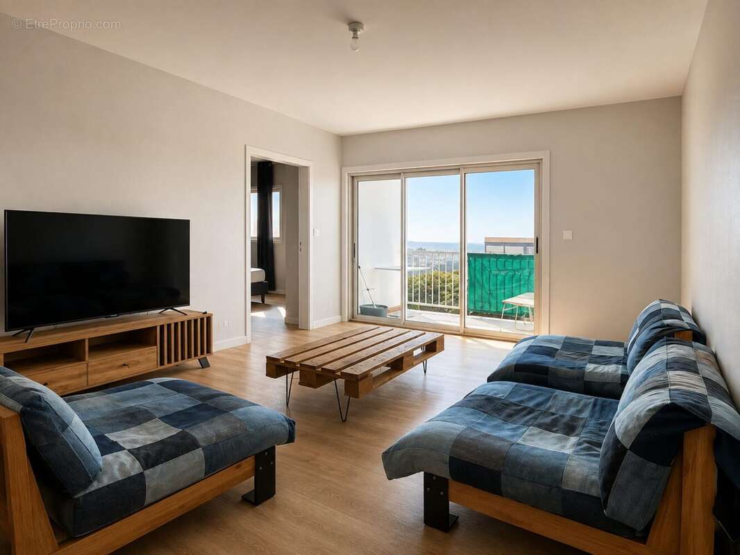Appartement 76 m² à Saint-Denis  - photo 4