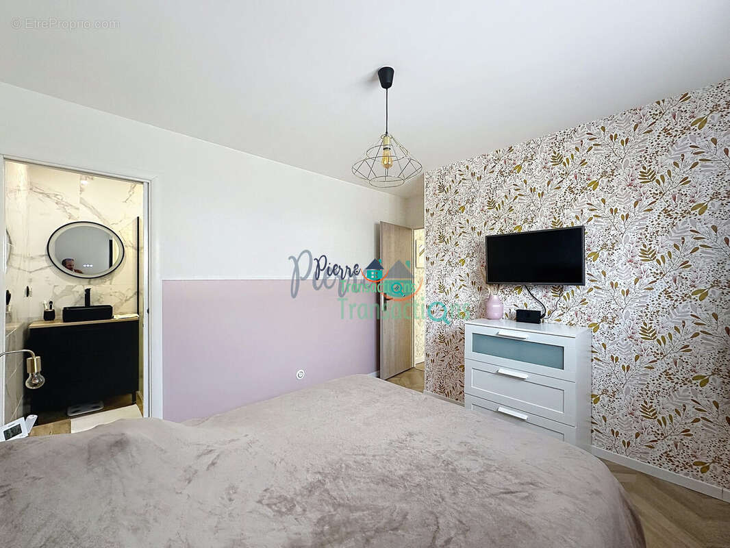 Maison à SAINT-ROMAIN-DE-COLBOSC