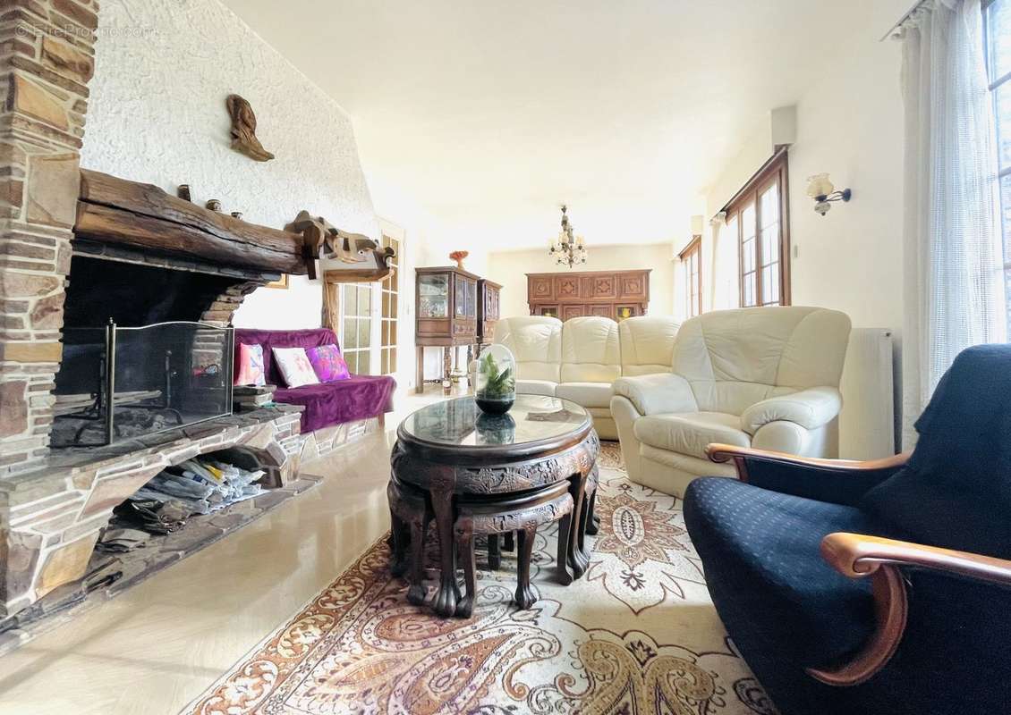 Christine &amp; Marc Stanord Palmer Immobilier - Maison à LA NORVILLE