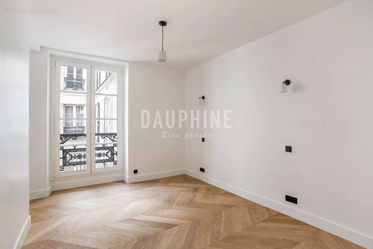Pied à terre Place Saint Sulpice - photo 8