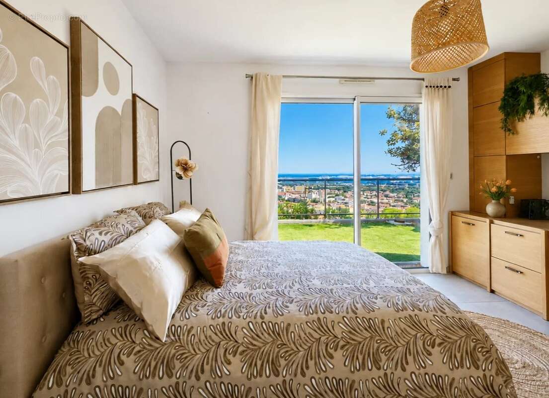 Hyères – Appartement esprit d’une villa, vue mer, jardin et double garage - photo 6
