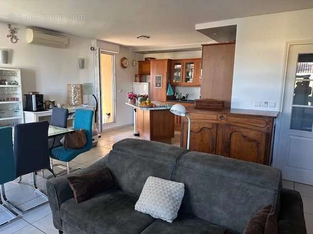 Appartement à SAINT-MAXIMIN-LA-SAINTE-BAUME