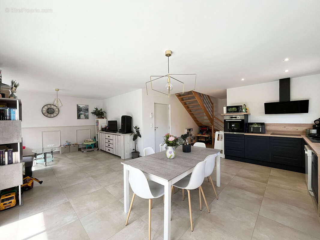 Maison à CUSSEY-SUR-L'OGNON