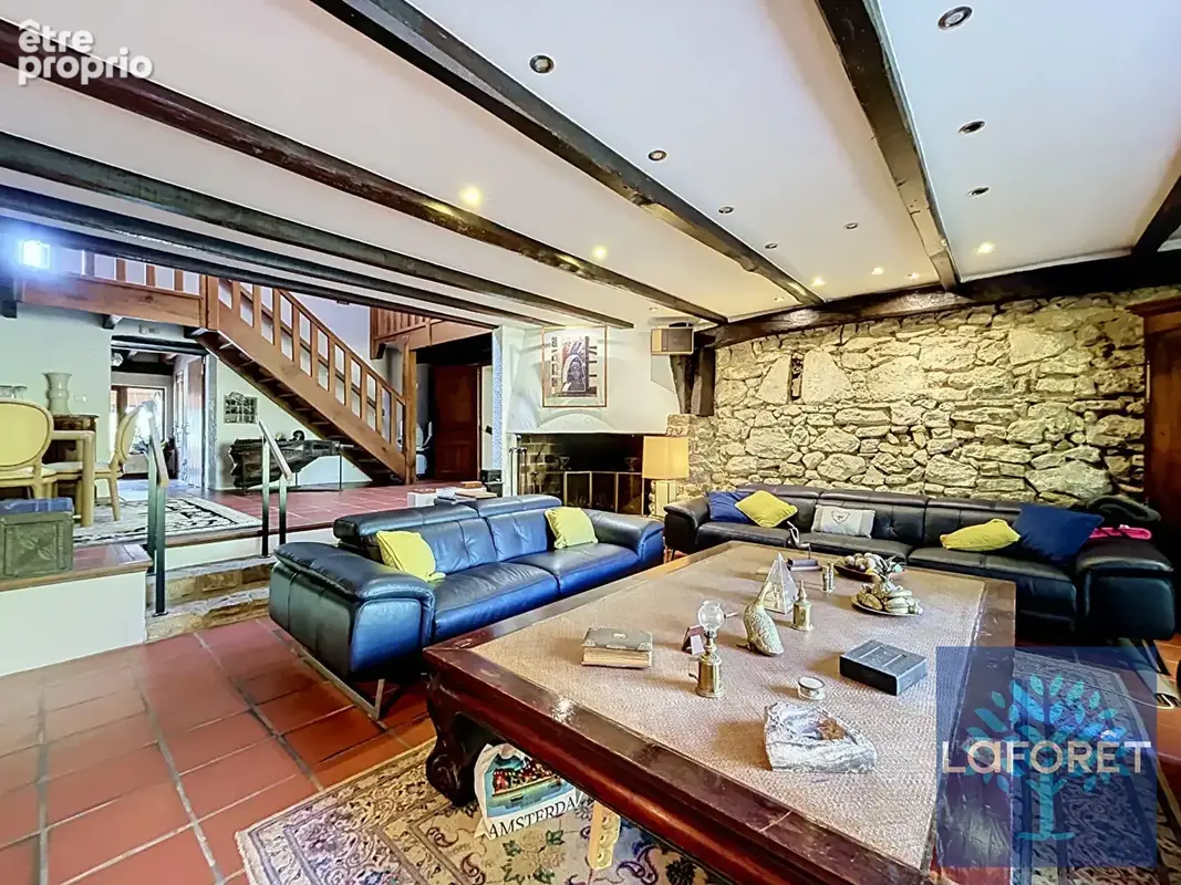Propriété d'exception - 5,7 ha - Etang et Forêt - 483 m² - 10 chambres  - Piscine - photo 5