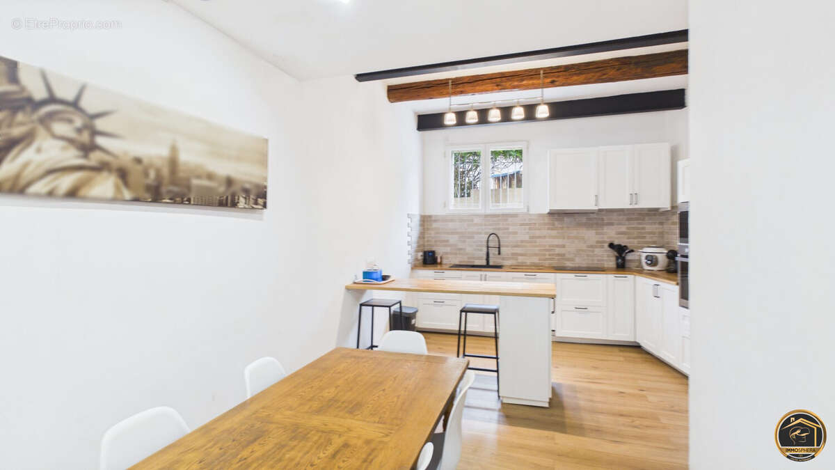 COIN CUISINE - Maison à QUARANTE