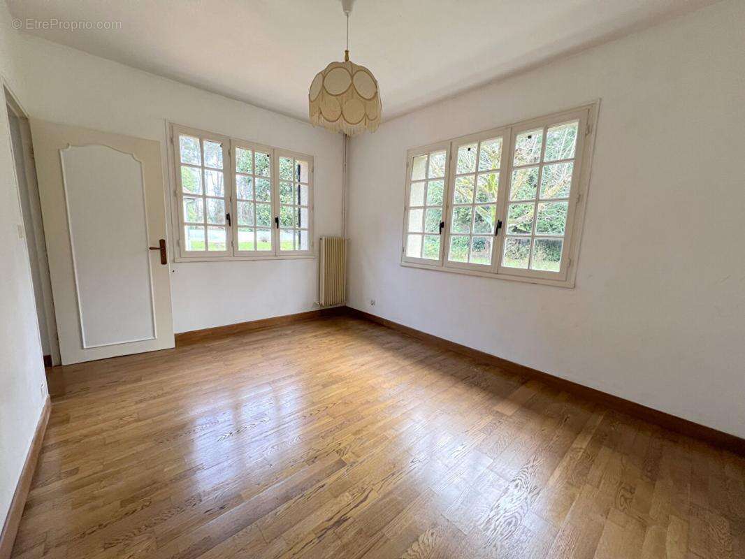 Maison à CERANS-FOULLETOURTE