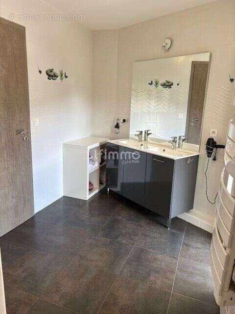 Maison contemporaine de standing de 130 m² - photo 8
