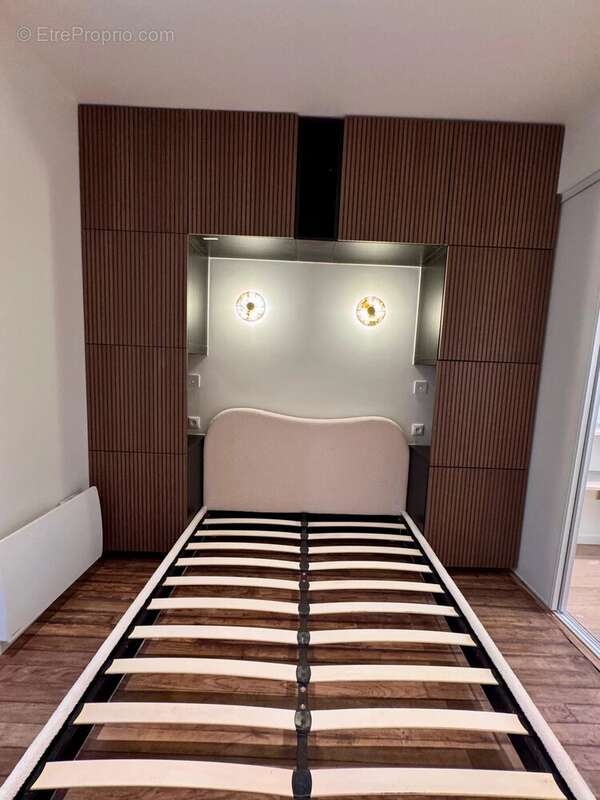 Appartement à LEVALLOIS-PERRET