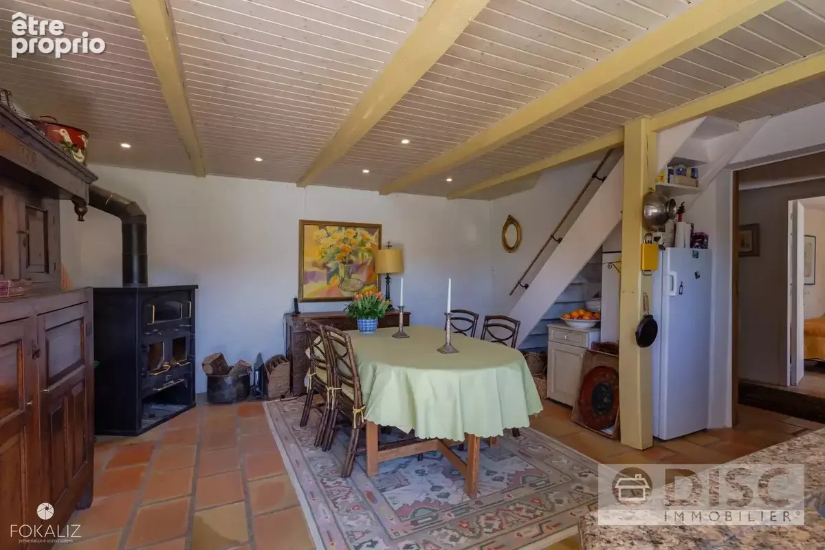 Belle maison avec dépendance, jardin et piscine - photo 3