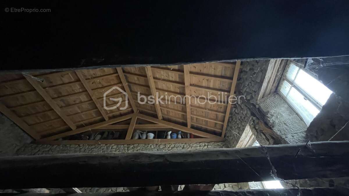 Maison à SAINT-LEGER-DU-MALZIEU