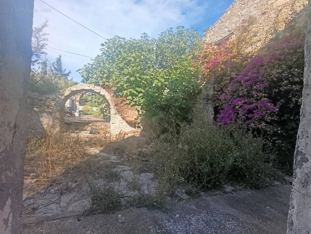 Commerce à LA PALME