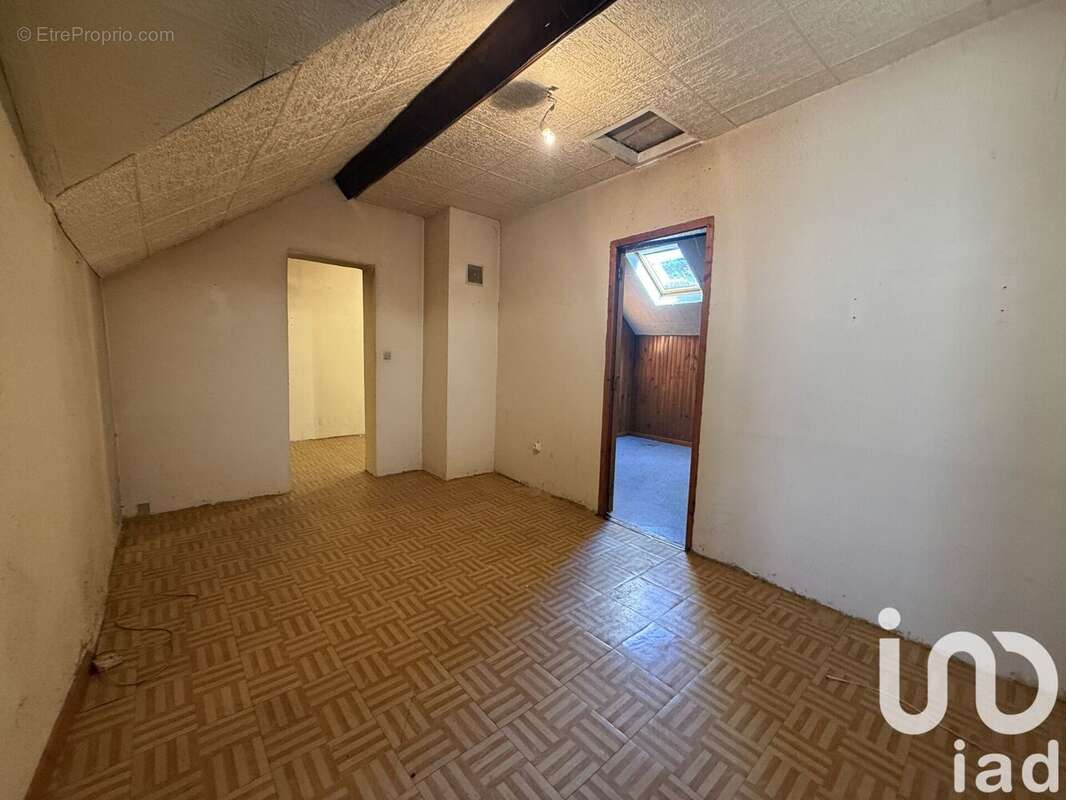 Photo 8 - Maison à VILLE-SAINT-JACQUES