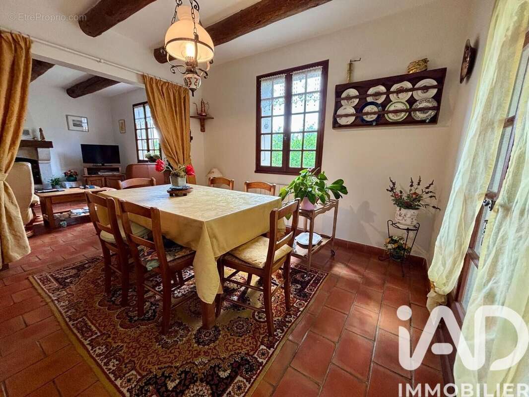 Photo 3 - Maison à SAINT-SATURNIN-LES-AVIGNON