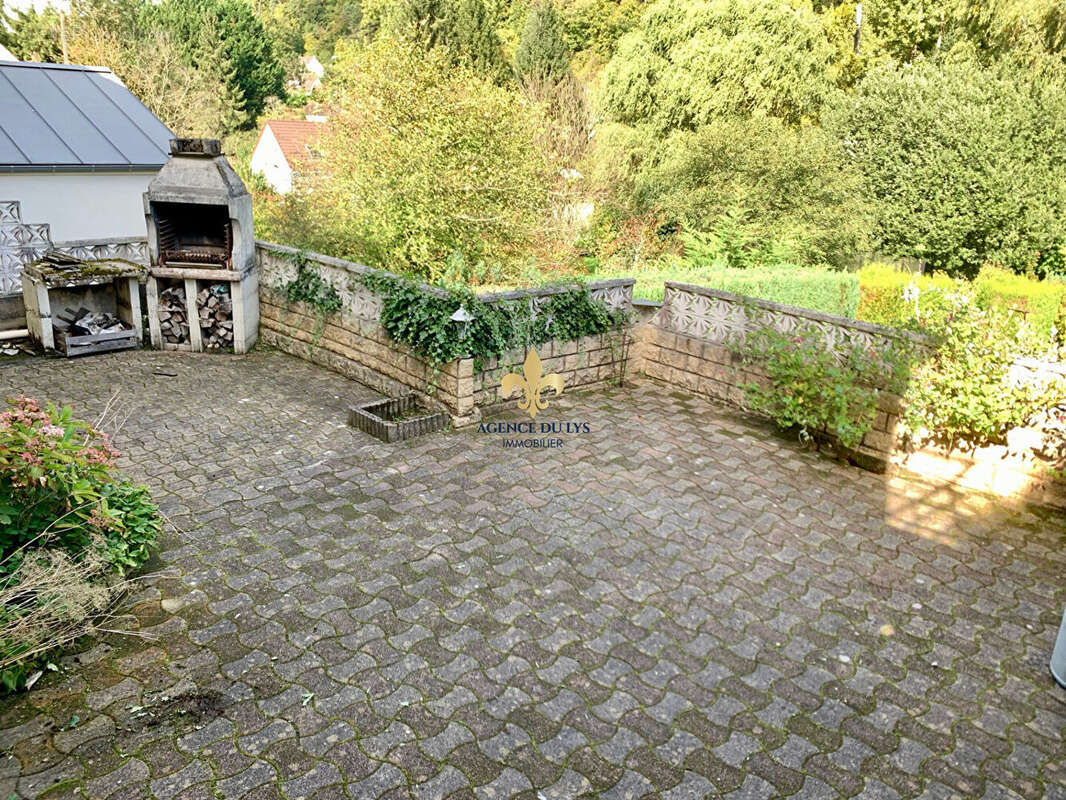 Maison à VERNEUIL-EN-HALATTE