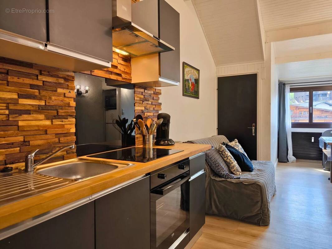 Studio duplex rénové de 28.47m² proche des pistes - photo 2