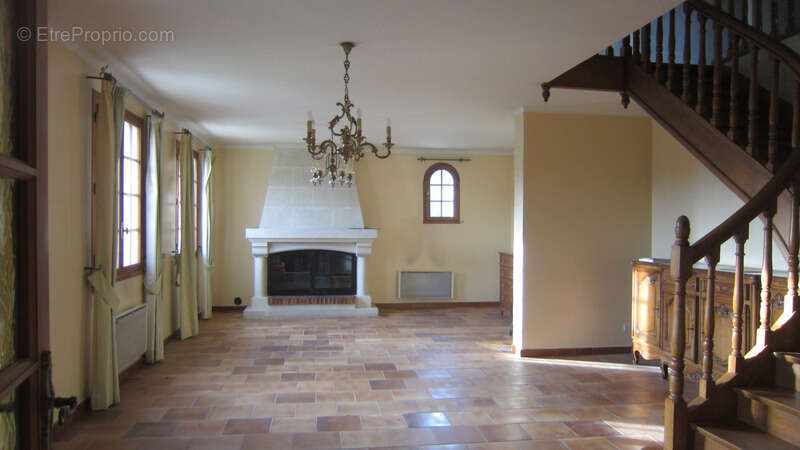 Maison à LORIOL-DU-COMTAT