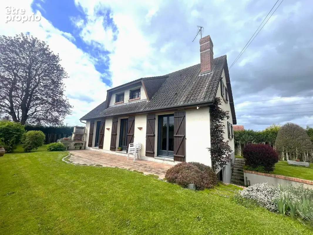 Maison 6 pièces 185 m² · à Forges-les-Eaux · 185 m² · 178 000 €