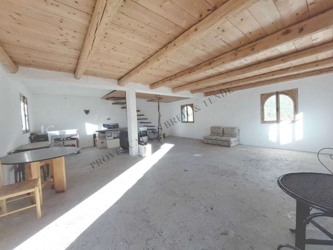 Maison 110 m² à Saorge  - photo 5