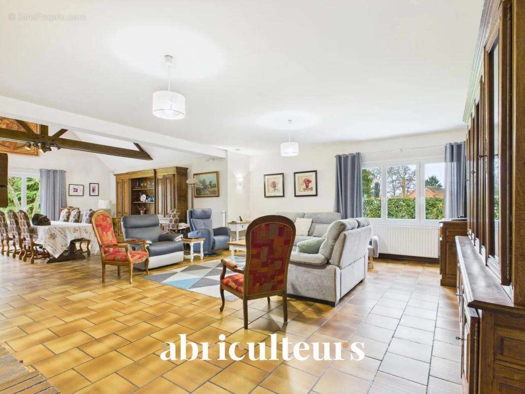 Maison avec parc arboré - 260 m² - en vente au MANS SUD (72230) - photo 4