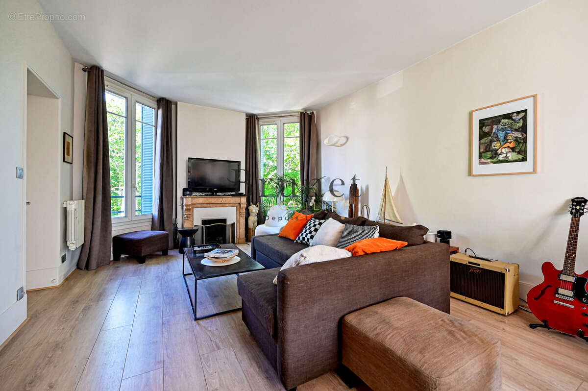 Appartement à SAINT-MAUR-DES-FOSSES