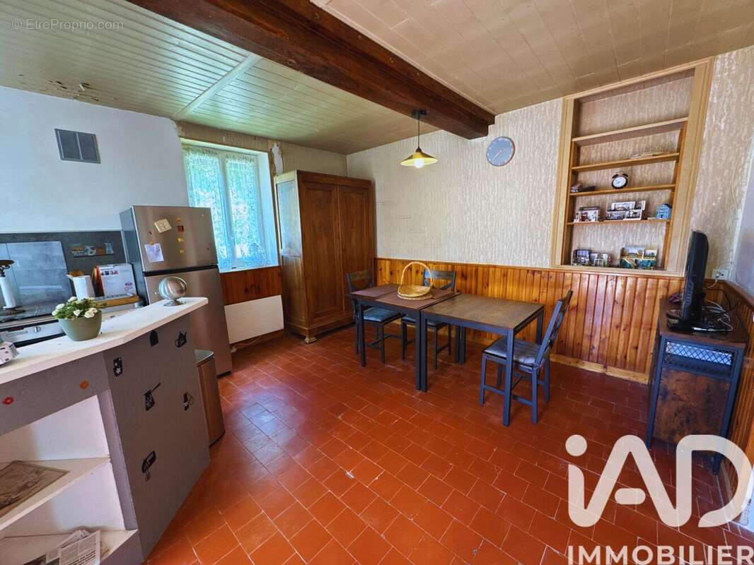 Maison 61 m² à Subligny  - photo 2
