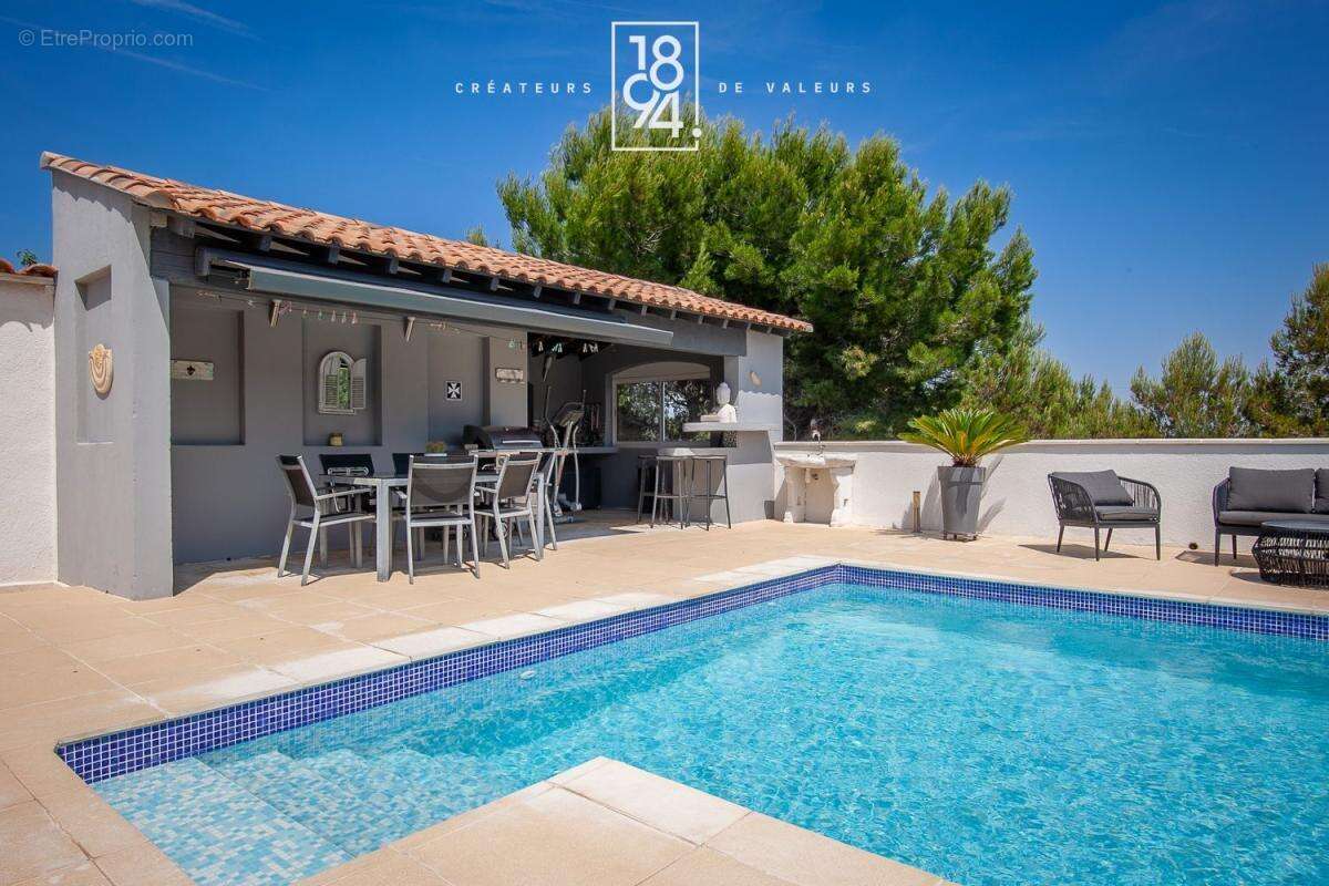 Maison traversante T4 de m² sur 110m² de terrain avec piscine, pool house et garage – Secteur Chantegrive - photo 19