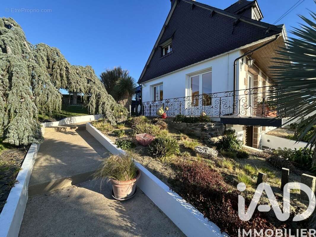 Photo 2 - Maison à HILLION