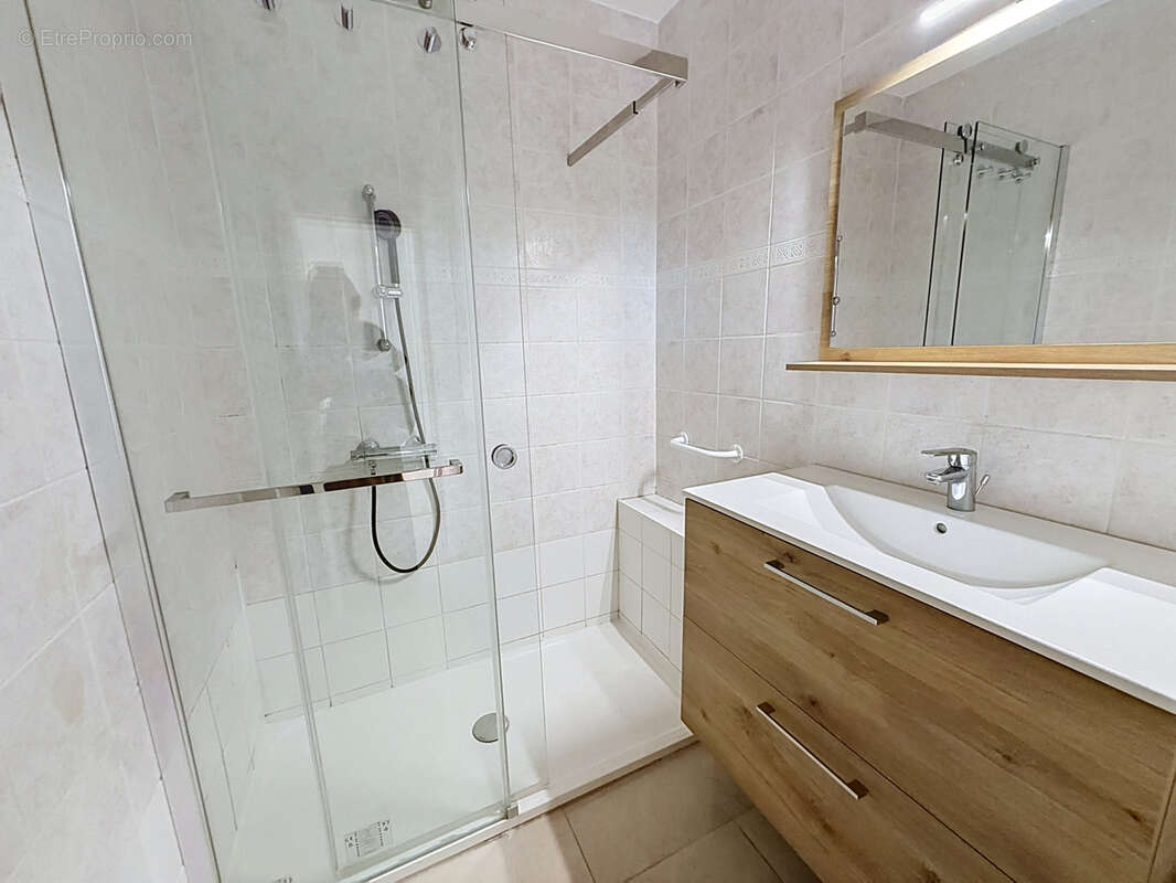 Antibes, Résidence de standing avec piscine, 4 pièces + terrasse - photo 8