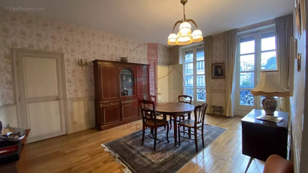 Appartement à FONTAINEBLEAU