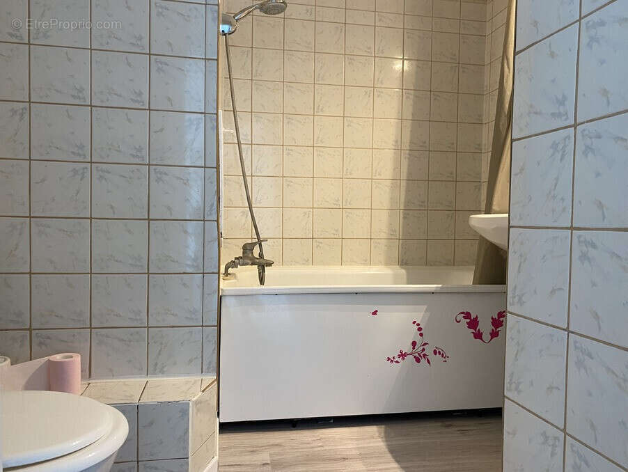 Appartement à CHENOVE